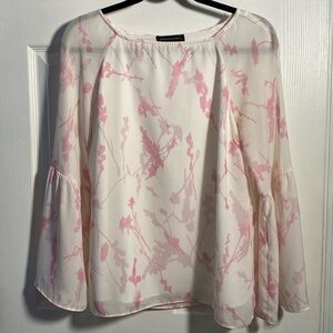 Banana Republic Flutter Sleeve Blouse Top White and Pink Print, Small